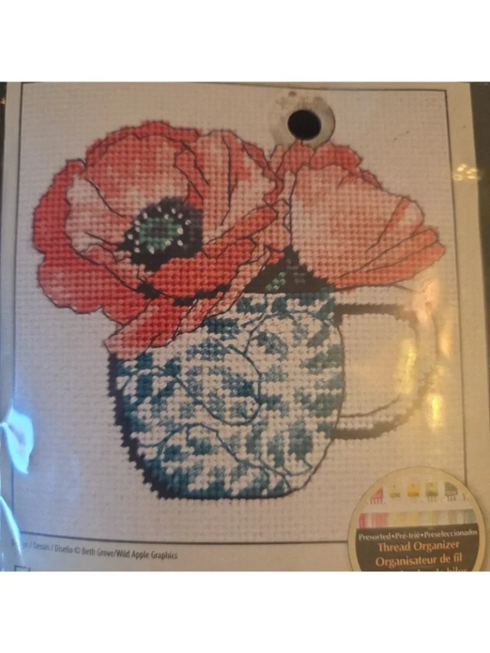 Dimensions floral teacup